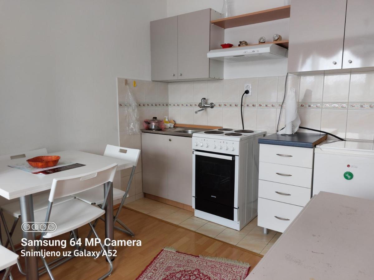 Apartment Daca Stan Belgrád Kültér fotó