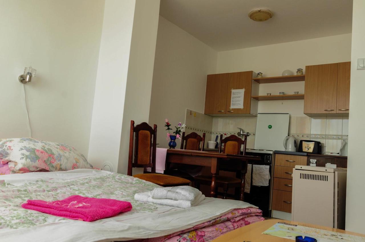 Apartment Daca Stan Belgrád Szoba fotó